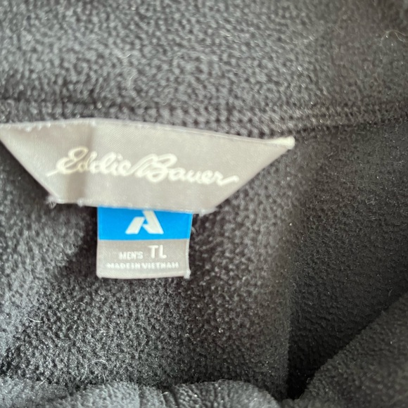 Men’s Eddie Bauer First Ascent Quarter Zip in Black - Picture 2 of 4